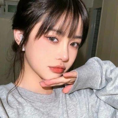 三艳嬉春